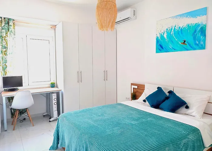 Brand-New Apartment At Neos Kosomos